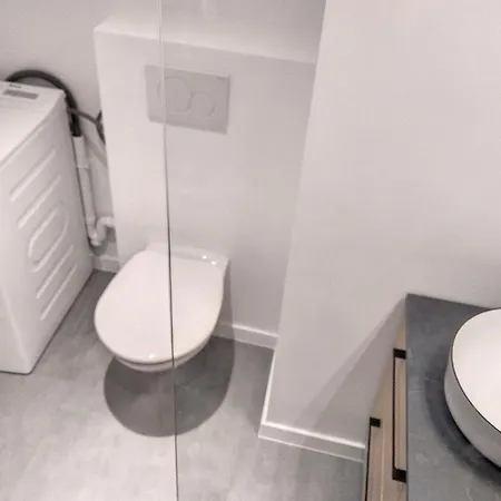 Graziella 411 아파트